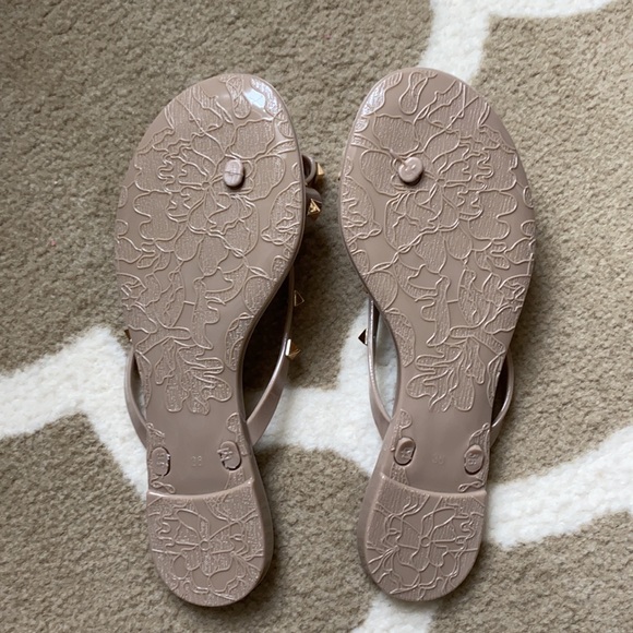 New studded jelly nude sandals flip flops sz 36 - Picture 5 of 6